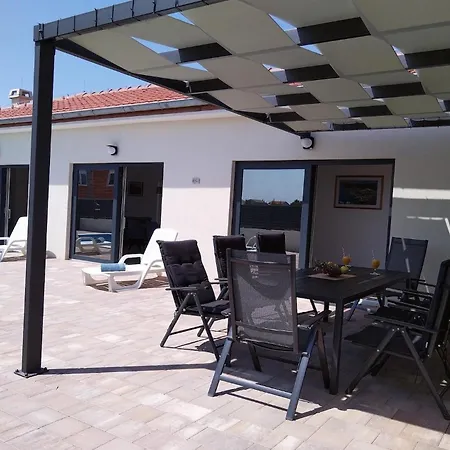 Rita Regina Сasa de vacaciones