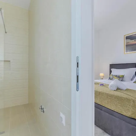 Rita Regina * 扎达尔